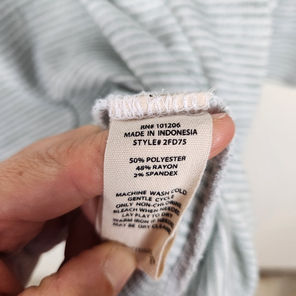 Soft Surroundings Green White Striped Button Detail Long Sleeve Tunic Top Sz S - Picture 6 of 7